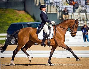 Fox-Pitt Moves into Lead, Knowles Is Top American after Phase One of Rolex Kentucky Three-Day Event