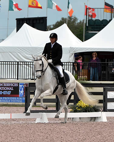 Balder and Versatil Imagem Win Interagro Lusitano High Score Award at GDF