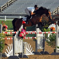 Alex Granato and Mullaghdrin Rado win the $15,000 Welcome Class