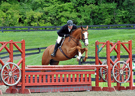 Generous Continues to Give David Oliynyk Wins in HITS $5,000 Devoucoux Hunter Prix