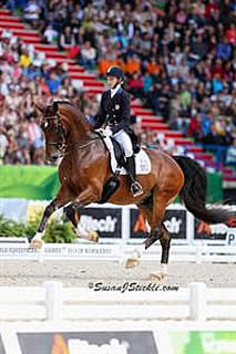 Personal Best for Graves Produces Top Five Finish in Freestyle at WEG