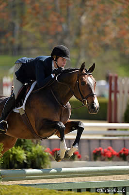 Darby Mazzarisi and Gemology Come Full Circle to Win Grand Adult Amateur Hunter Champion