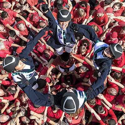 Benvinguts! Human Tower Builders Welcome FEI Nations Cup Jumping Final to Barcelona