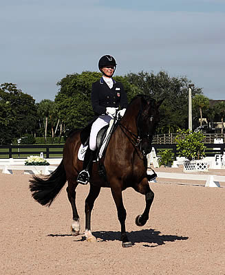 Grand Prix Rider Katherine Bateson-Chandler Champions Her First Dressage Show of 2016