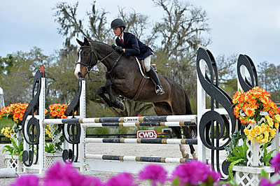 Cooper Dean Captures the Win in the HITS Equitation Championship