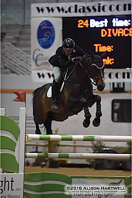 Jennings and Divace Win Horseflight Welcome in Jacksonville