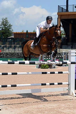 Sharn Wordley and Famoso D Ive Z Win $35k Horseware Ireland 1.45 Opener at Tryon Spring 7