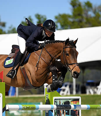 Kim Farlinger Wins $100,000 Sullivan GMC Truck Grand Prix