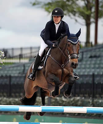 Brianne Goutal and Onira Claim $6,000 Horseware Ireland 1.45m CSI 2*