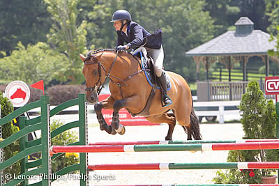 Sarah Kerins and Entertainer V Top Low A-O/Junior Jumpers at Kentucky Summer Classic