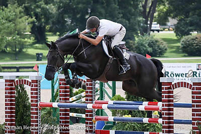 David Beisel Wins $5,000 1.40m Open Jumpers to Kick Off Kentucky Summer Horse Show