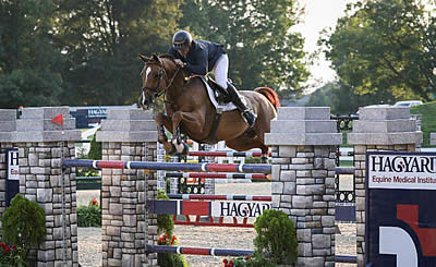 Salvador Onate Races to Win $25,000 Hagyard Lexington Classic