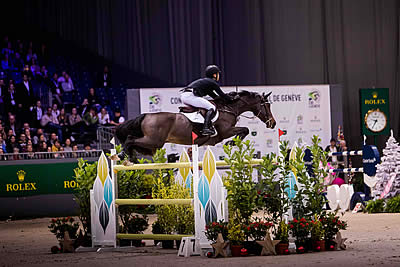 Inside the CHI Geneva: Kent Farrington Wins Rolex IJRC Top 10 Final