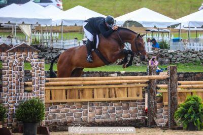 Michael Britt-Leon and Private I Win $25k USHJA International Hunter Derby Title at Upperville