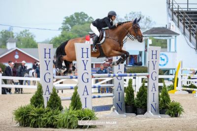 Zayna Rizvi and Excellent Win Speed Leg of Junior Jumper Championship at Devon Horse Show