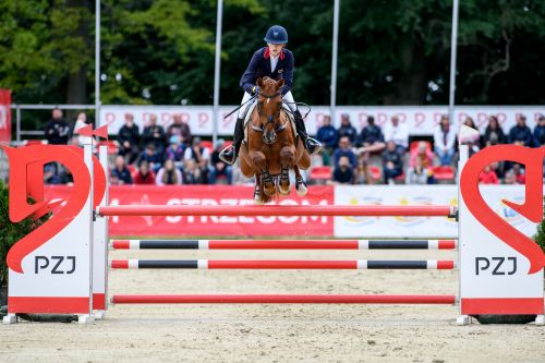 France Dominates in Team Competition, Ella Howard and Hannah Busch Take Individual Gold