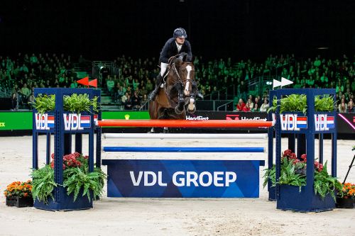 Dutch Delight as Bas Moerings Claims VDL Groep Prize