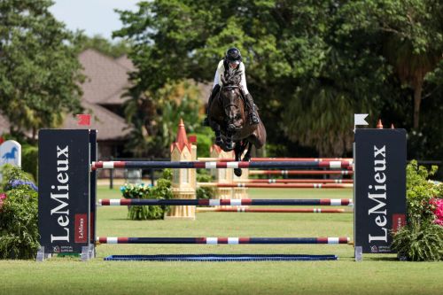Ashley Bond Off & Running during Wellington International Annual Series